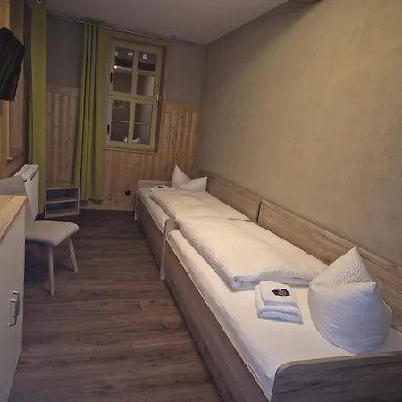 Teutsche Schule ホテル *